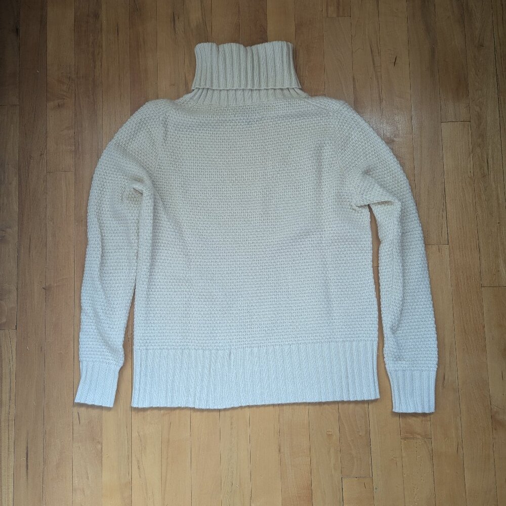 Patagonia women's recycled cashmere turtleneck sweater, med, ivory - Picture 2 of 6